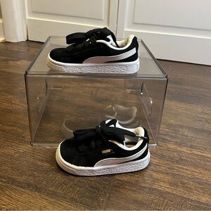 Puma Kids Suede XL Sneakers Size 7C Color Black And White